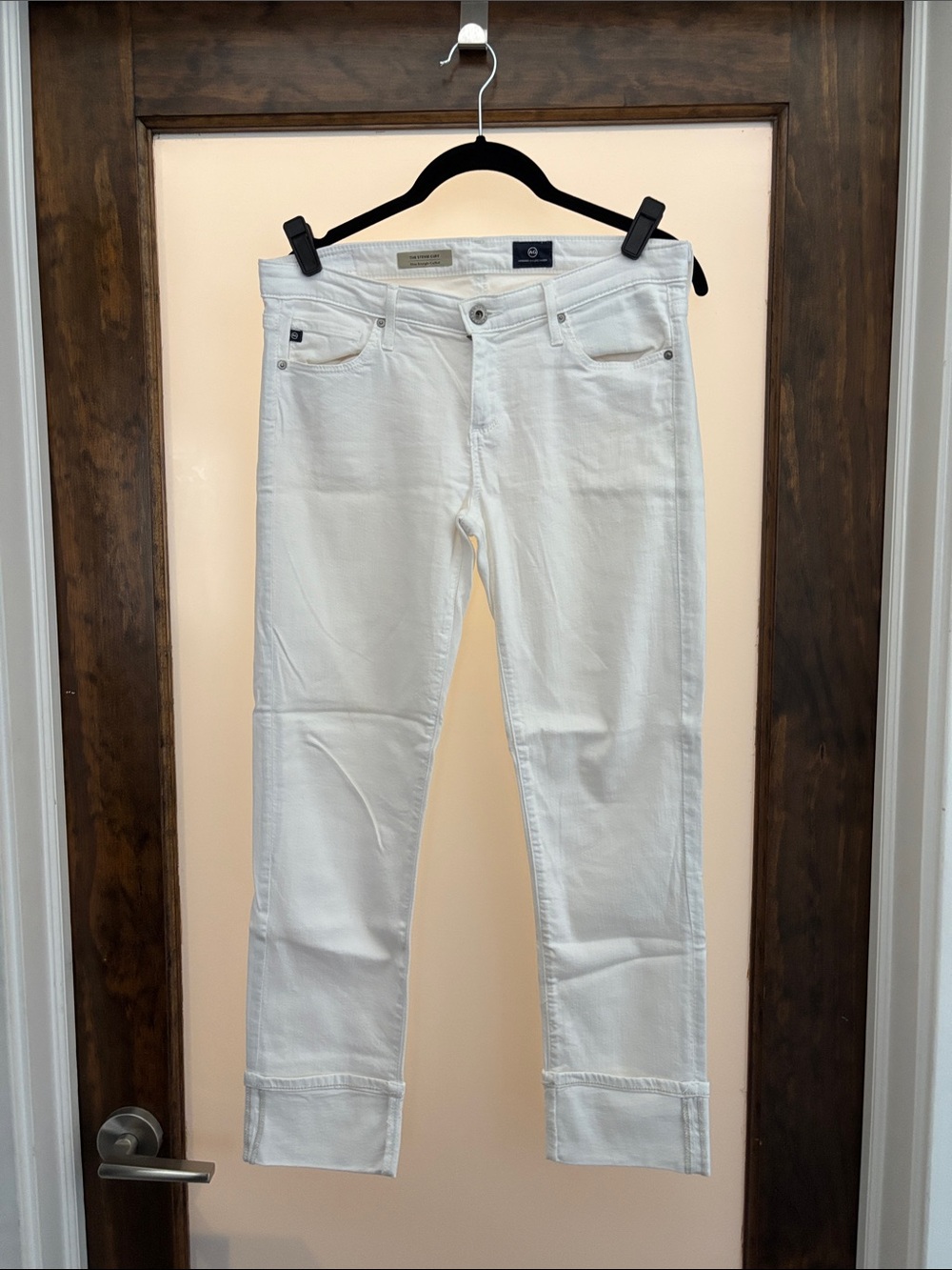 Women’s White Slim Straight Jeans